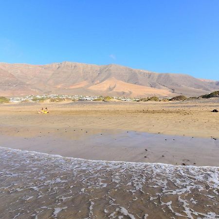 Famara Beach Apt Εξωτερικό φωτογραφία