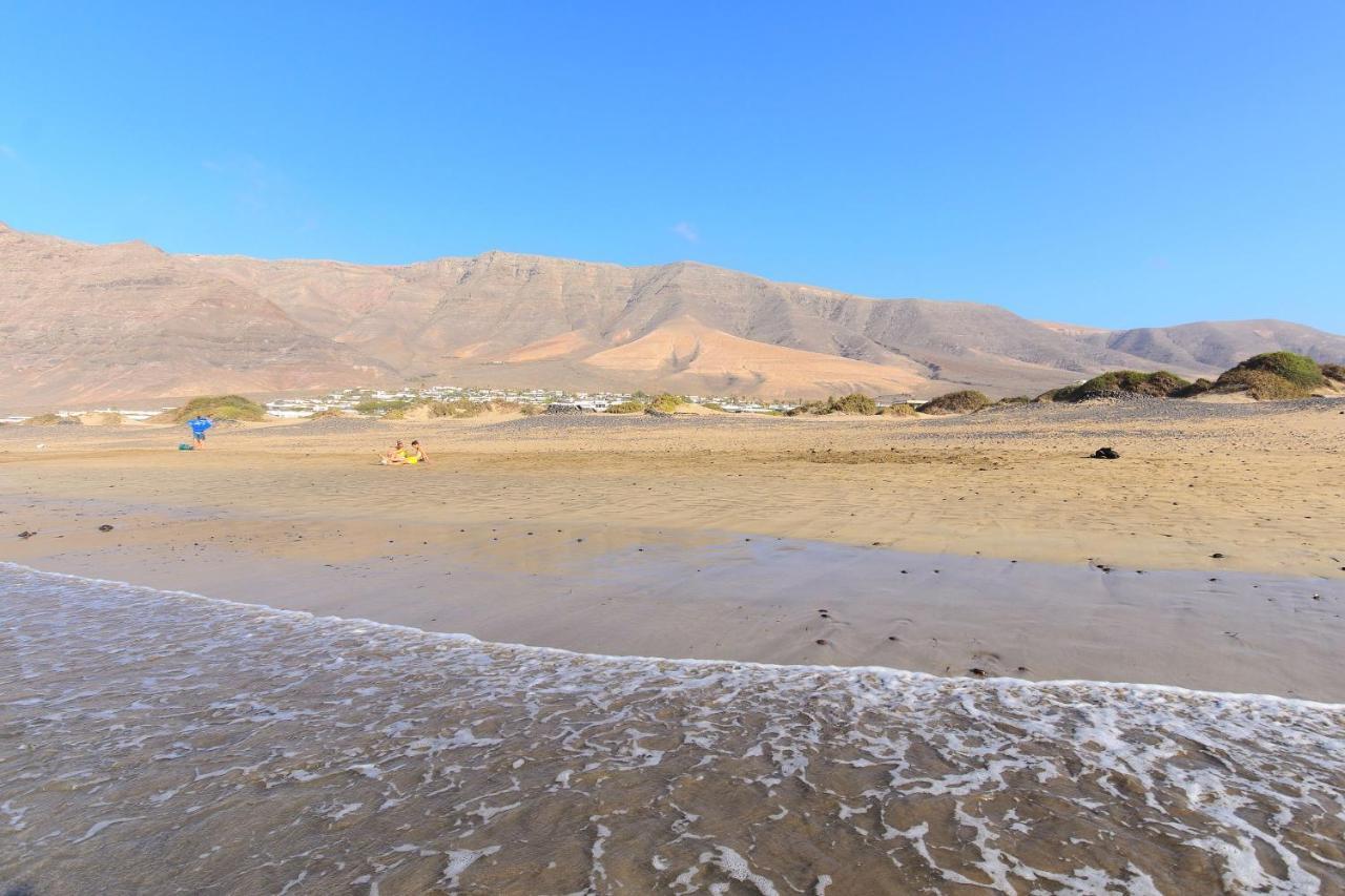 Famara Beach Apt Εξωτερικό φωτογραφία